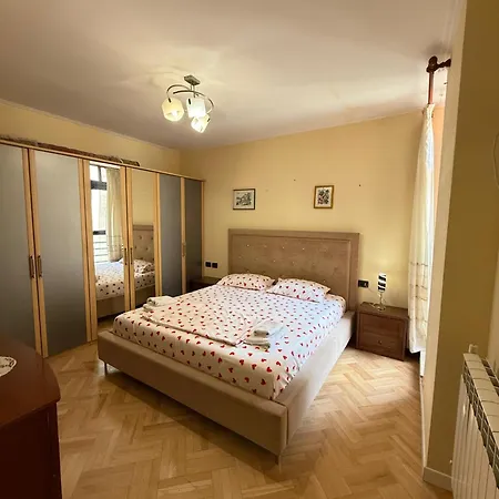 Appartement Centre Lions Gate 13 Tirana