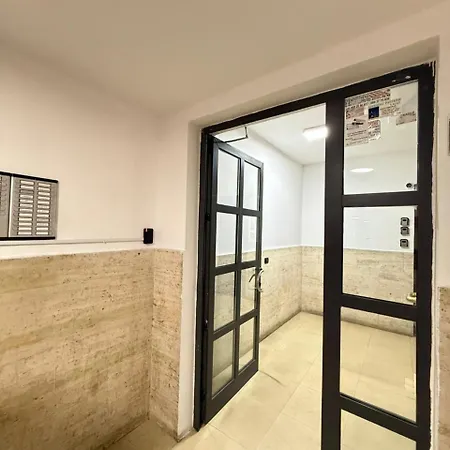 Appartement Centre Lions Gate 13 Tirana